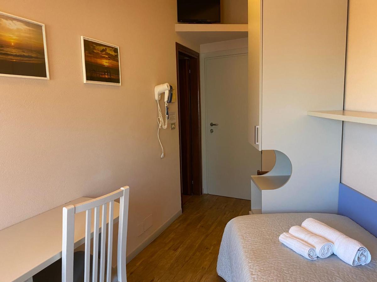קרביה Hotel Moderno - Bed & Breakfast מראה חיצוני תמונה