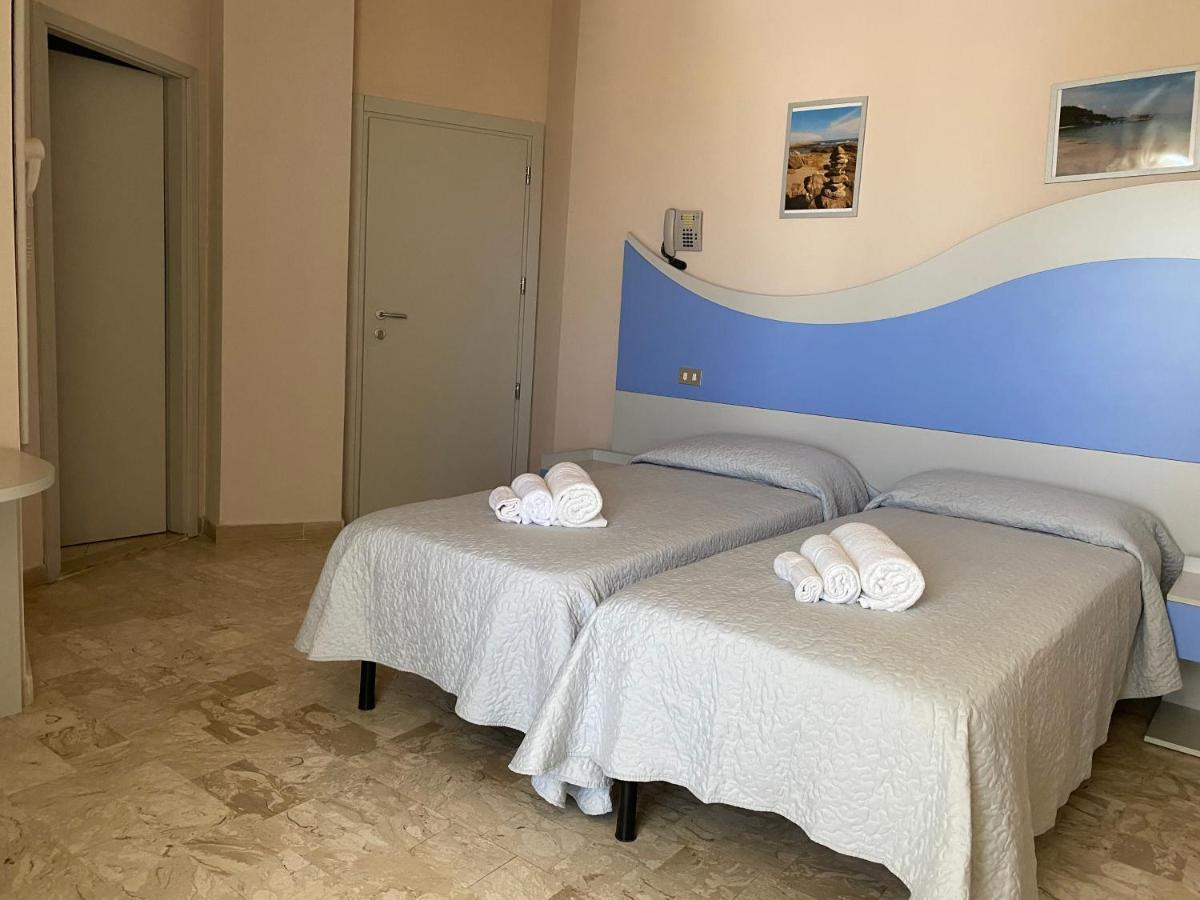 קרביה Hotel Moderno - Bed & Breakfast מראה חיצוני תמונה