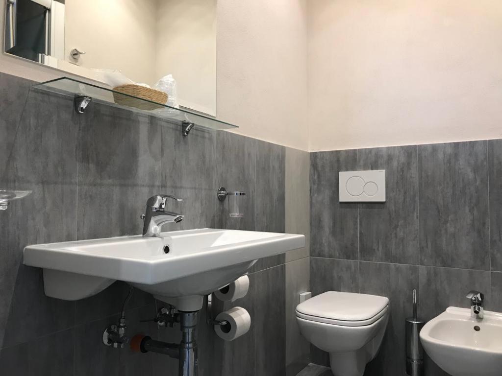 קרביה Hotel Moderno - Bed & Breakfast מראה חיצוני תמונה