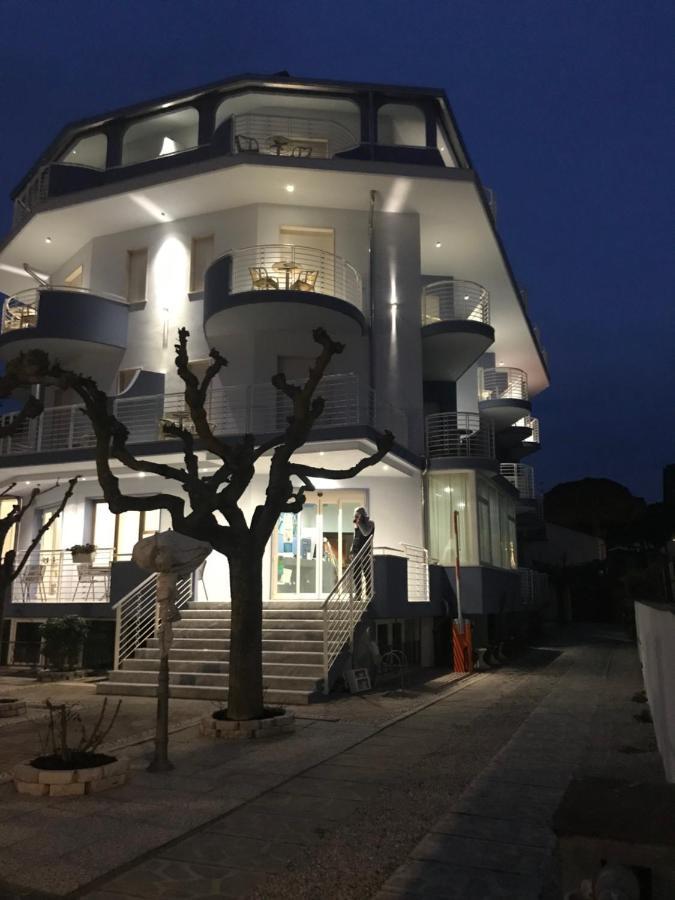 קרביה Hotel Moderno - Bed & Breakfast מראה חיצוני תמונה