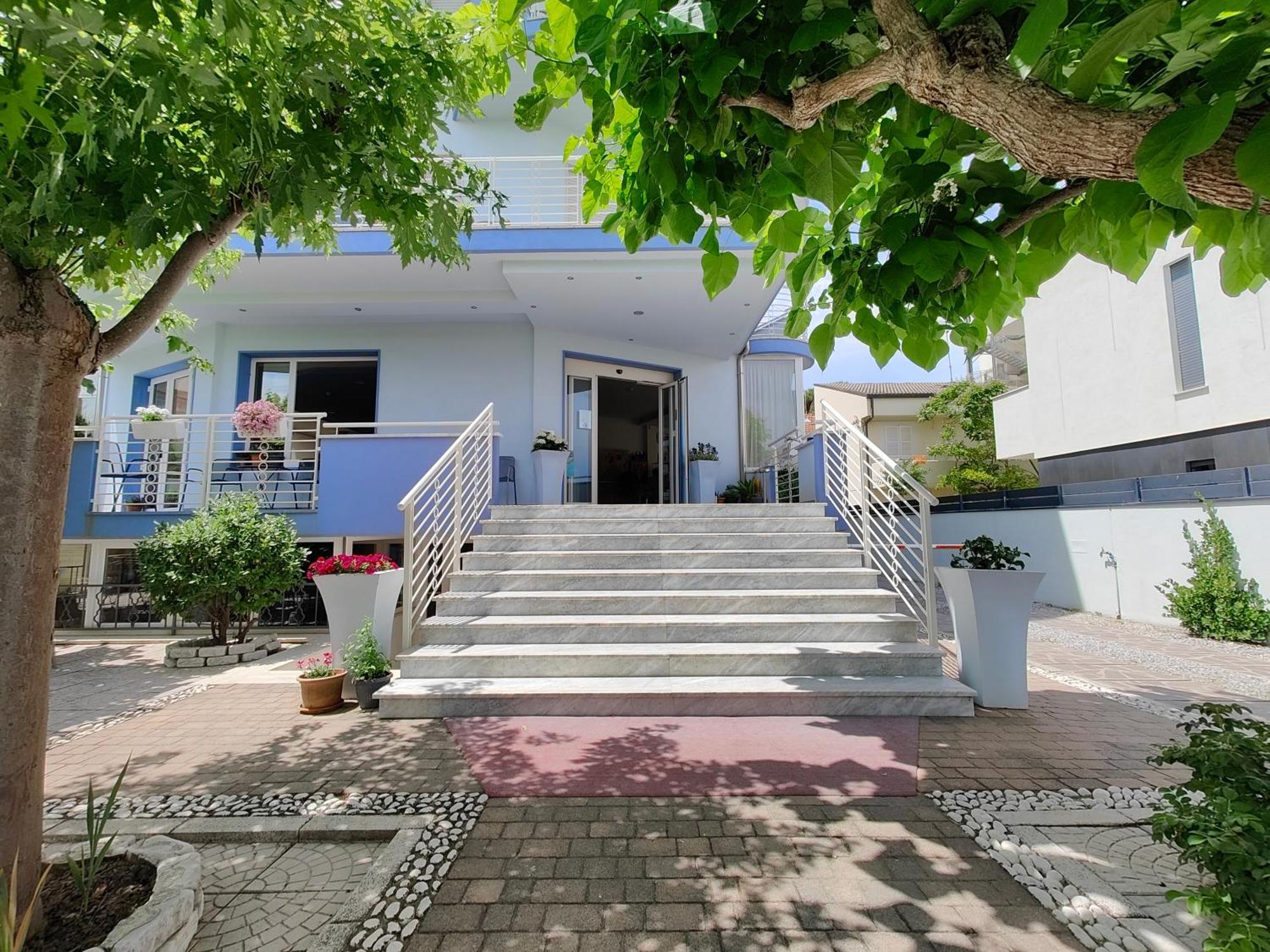 קרביה Hotel Moderno - Bed & Breakfast מראה חיצוני תמונה
