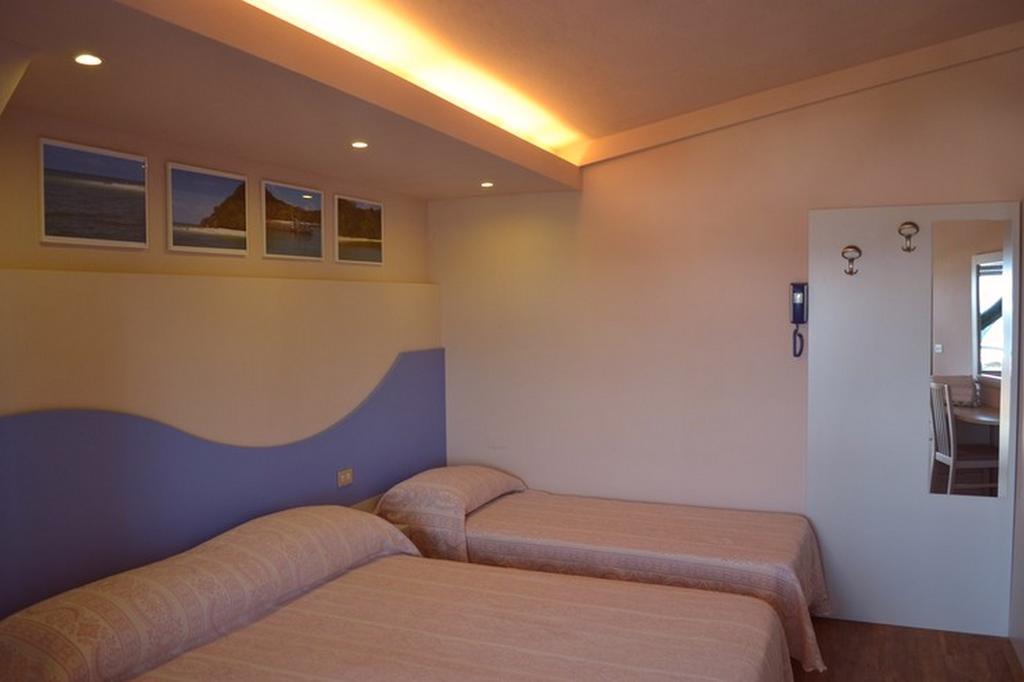 קרביה Hotel Moderno - Bed & Breakfast חדר תמונה