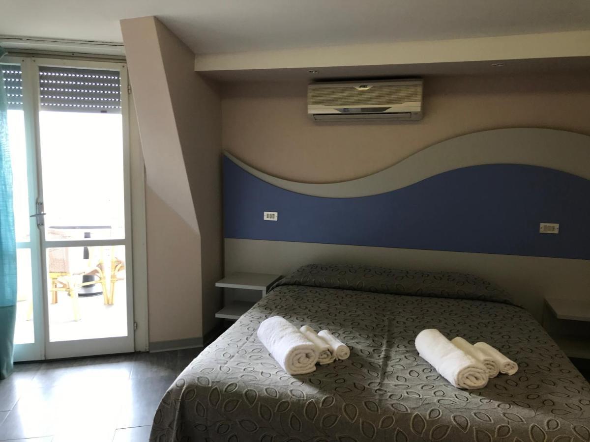 קרביה Hotel Moderno - Bed & Breakfast מראה חיצוני תמונה